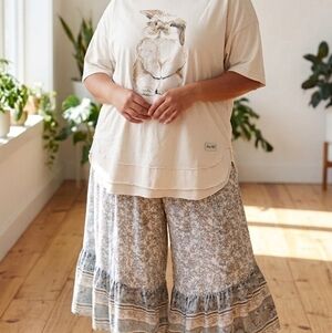 August Bleu Beige Bunny Tunic Top & Cato Smocked Floral Culottes Set/Outfit - 2X